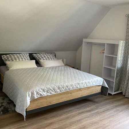 Neu Ferienwohnung Hofmann Хузум Экстерьер фото